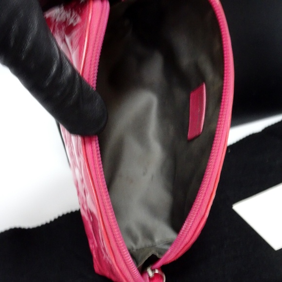 CHANEL Icon Toilette Matrasse Quilt Handbag Clutch - Picture 4 of 8